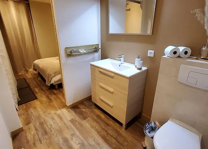 L' Ensoleillee Au Doux Refuge 3*