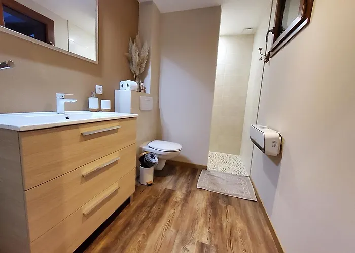 L' Ensoleillee Au Doux Refuge Oda ve Kahvaltı 3*