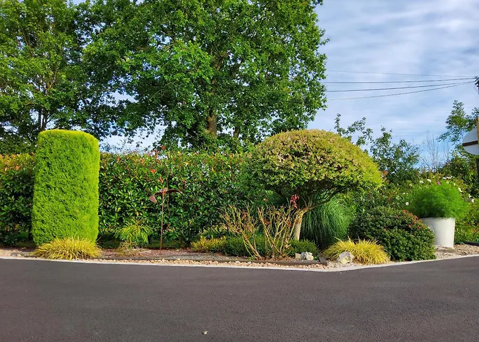 L' Ensoleillee Au Doux Refuge 3*