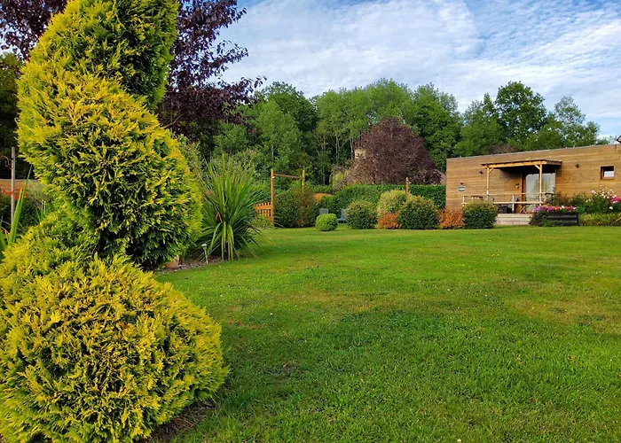 L' Ensoleillee Au Doux Refuge Oda ve Kahvaltı Cordebugle